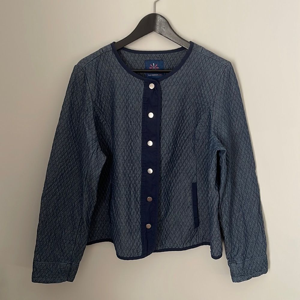 Issac Mizrahi Quilted Jacket. Size Large